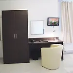 Cityhotel Garni מלון אאלן