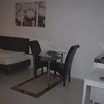 Cityhotel Garni מלון אאלן