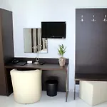 Cityhotel Garni מלון אאלן