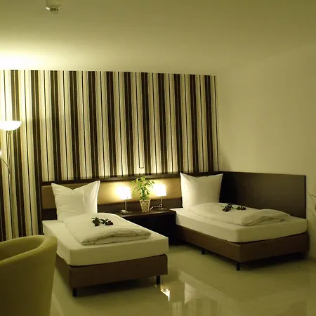 Отель Cityhotel Garni Ален