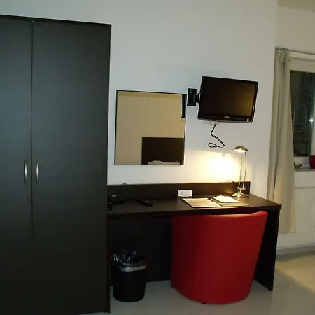 Cityhotel Garni Отель Ален