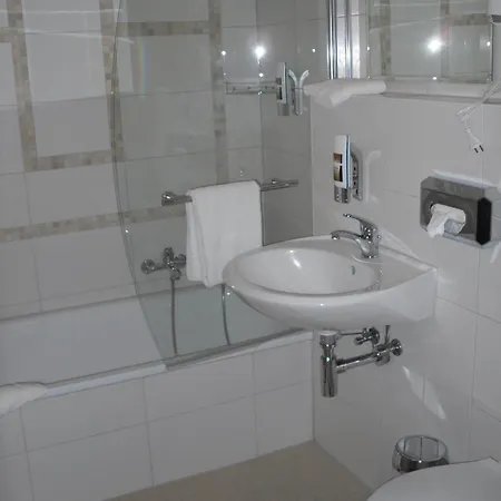 Отель Cityhotel Garni