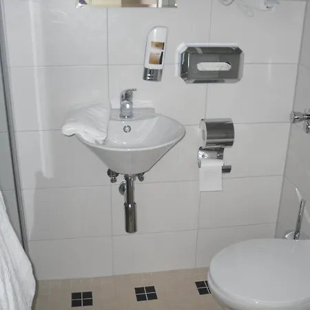Отель Cityhotel Garni 3*
