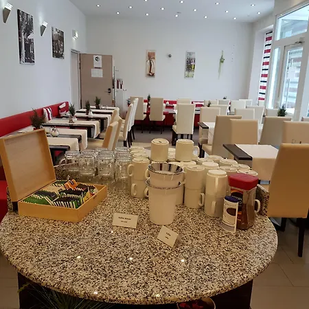 Cityhotel Garni فندق أهلن