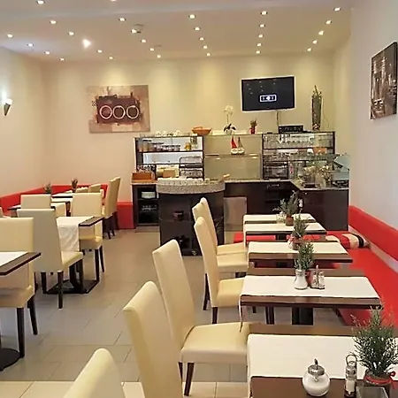 Cityhotel Garni 3* أهلن