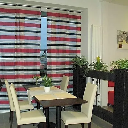 Cityhotel Garni Отель 3*