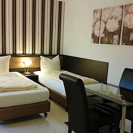 Cityhotel Garni 3* أهلن