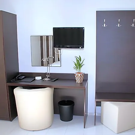 Отель Cityhotel Garni