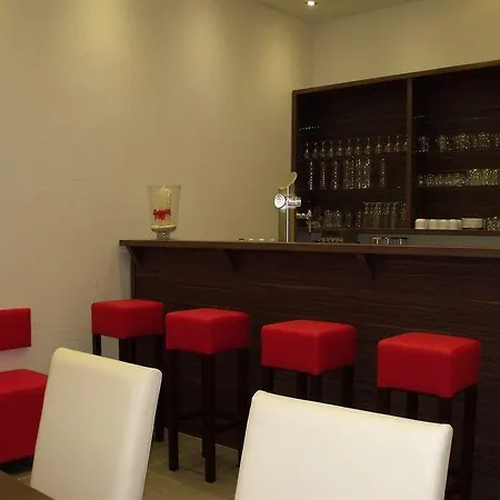 Cityhotel Garni 3* Ален